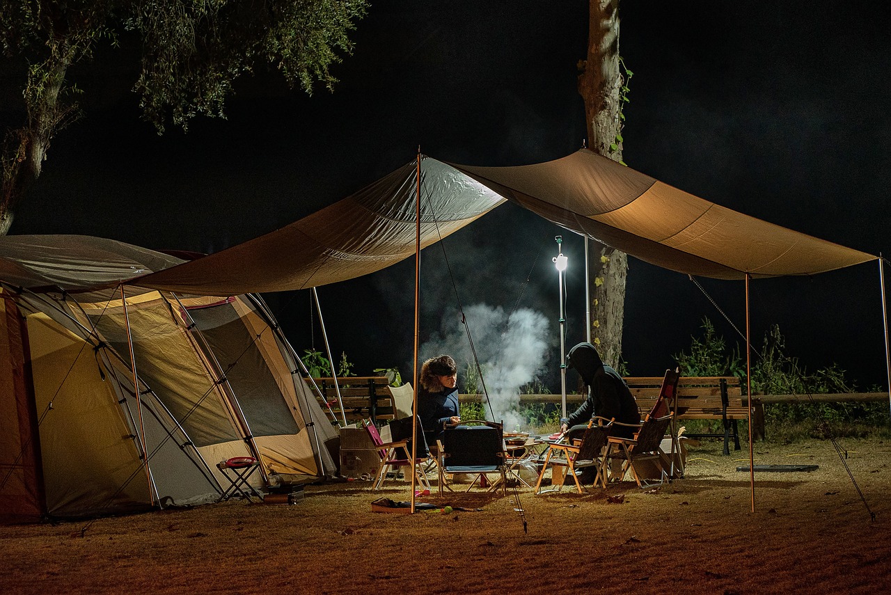 Weekend de reconnexion avec la nature : les meilleurs endroits pour le camping à travers le monde