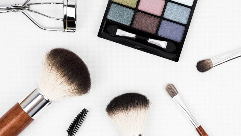 Les astuces pour un maquillage express en 5 minutes chrono