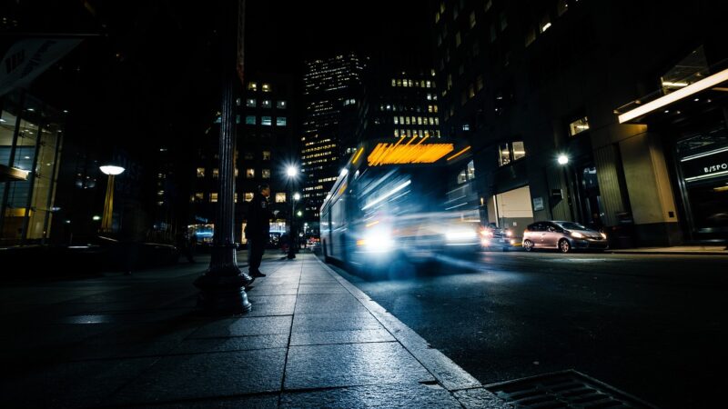 Le confort des voyages en bus de nuit : économiser du temps et de l’argent