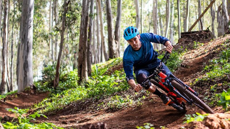 En route vers les sommets : escalader les montagnes avec les moyens de transport adaptés