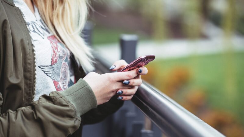 Sexe et longue distance : maintenir l’intimité malgré la distance