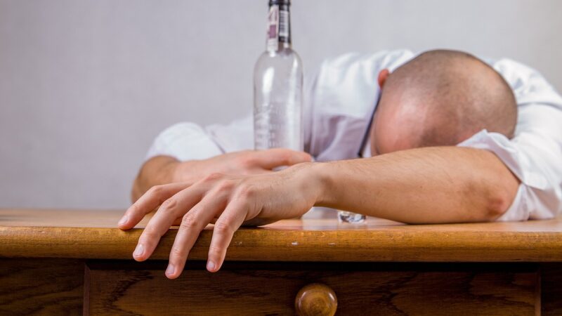 Alcool et Sommeil : Impact et Conseils pour Bien Dormir