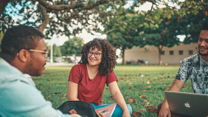 Sortir de la Friendzone : Conseils Pratiques