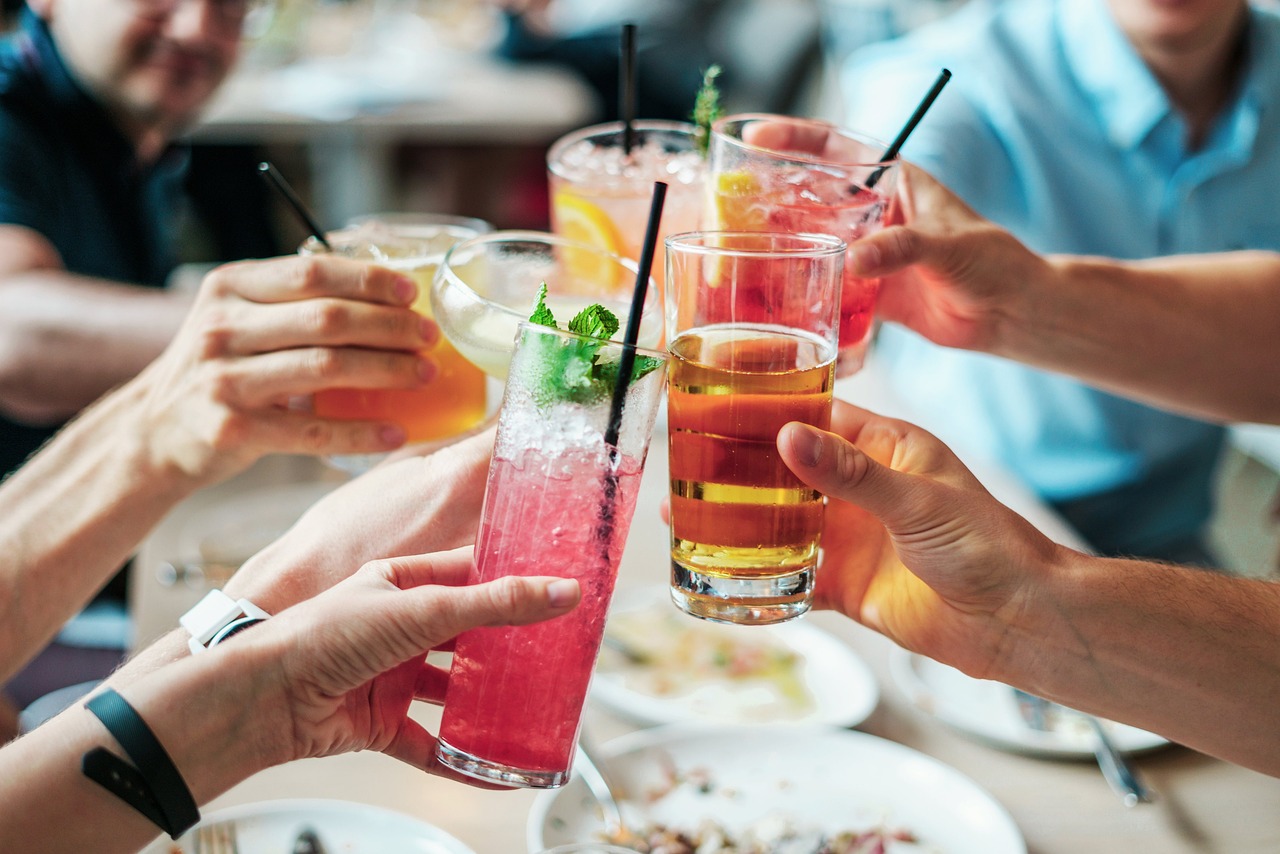 L’Alcool et les Relations : Impact et Gestion